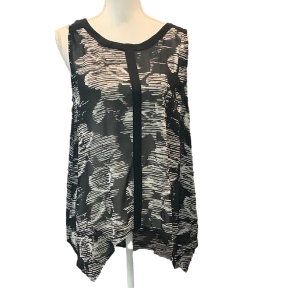 3/$20💜 Apt. 9 Black and White Sleeveless Blouse